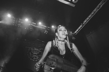MINSK, BELARUS.September 1 , 2017. The girl is playing an ancient musical instrumentのeditorial素材