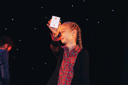 MINSK, BELARUS November 5 2017 International Illusion Festival MAGIC 2017 Male magician shows a show with a girl asistのeditorial素材