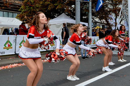 September 15, 2019 Minsk Belarus Before the start of the marathon there are sports dancers cheerleadersのeditorial素材