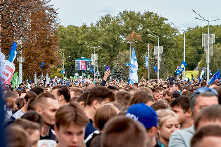 September 15, 2019 Minsk Belarus There are many athletes who stand before the start of the half marathonのeditorial素材