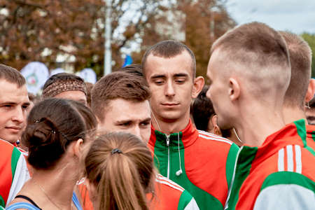 September 15, 2019 Minsk Belarus Young people stand before the start of the marathonのeditorial素材