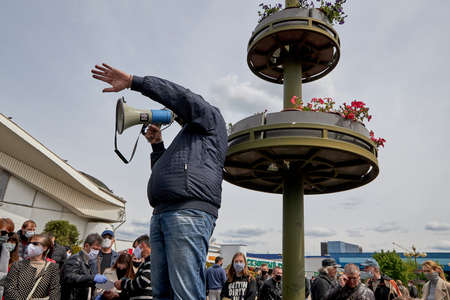May 24 2020 Minsk Belarus Opposition leader Tikhonovsky communicates with the gathered people through a loudspeakerのeditorial素材