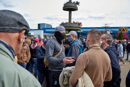 May 24 2020 Minsk Belarus A lot of people in masks came to the square in protestのeditorial素材