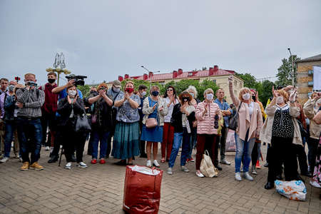 June 7 2020 Minsk Belarus Many active people gathered here for a protest demonstrationのeditorial素材