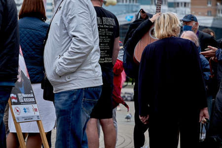 June 14 2020 Minsk Belarus Many people stand to sign up for opposition presidential candidatesのeditorial素材