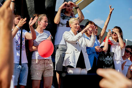 August 16 2020 Minsk Belarus Many people gathered at the rally for the change of powerのeditorial素材