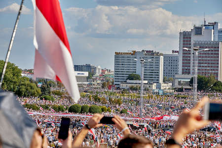 August 16 2020 Minsk Belarus Many people gathered at the rally for the change of powerのeditorial素材