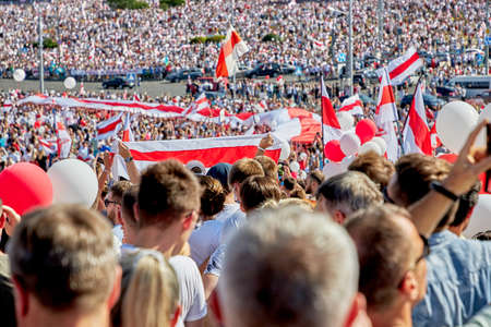 August 16 2020 Minsk Belarus Many people gathered at the rally for the change of powerのeditorial素材