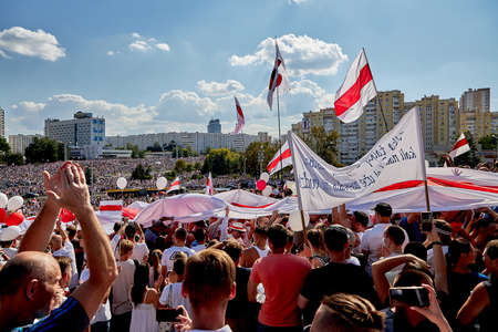August 16 2020 Minsk Belarus Many people gathered at the rally for the change of powerのeditorial素材