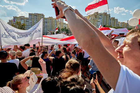 August 16 2020 Minsk Belarus Many people gathered at the rally for the change of powerのeditorial素材