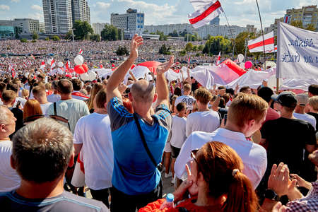 August 16 2020 Minsk Belarus Many people gathered at the rally for the change of powerのeditorial素材