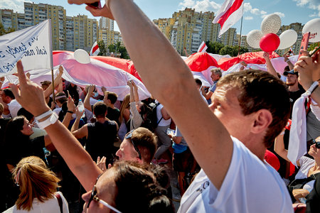 August 16 2020 Minsk Belarus Many people gathered at the rally for the change of powerのeditorial素材