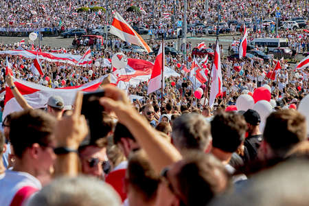 August 16 2020 Minsk Belarus Many people gathered at the rally for the change of powerのeditorial素材