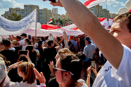 August 16 2020 Minsk Belarus Many people gathered at the rally for the change of powerのeditorial素材