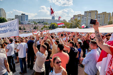 August 16 2020 Minsk Belarus Many people gathered at the rally for the change of powerのeditorial素材