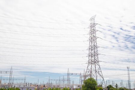 Saturday high voltage, High voltage electricity poles