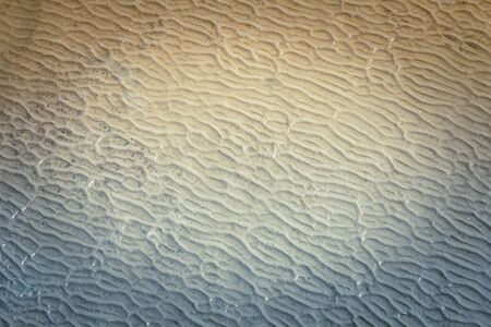 Flowing wet mud texture