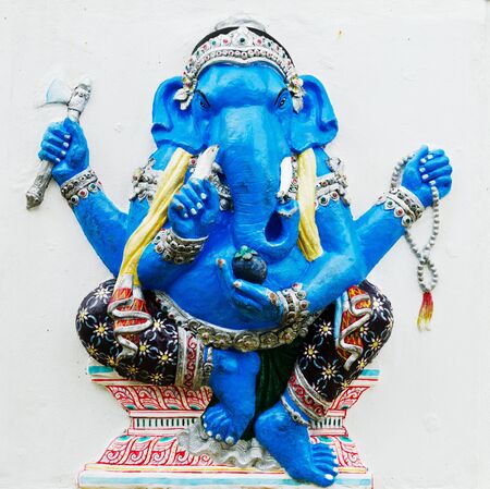 CHACHEONGSAO, THAILAND - MAY 30 : The Largest in the World of Lord GANESHA Statue at Buddha Temple Samanrattanaram made by donation from Thai people in ChaCheongsao,Thailand.のeditorial素材