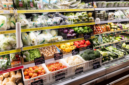 CHIANGMAI, THAILAND - January 10,2024 -Fresh organic Vegetables on shelf in RimPing supermarket.Pesticide safe products Healthy food.のeditorial素材