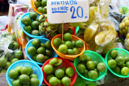 lemon fruit in the floating marketの写真素材