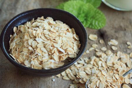oat flakes with yogurt