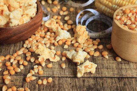 popcorn with dried seed