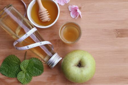 apple cider vinegar with honeyの写真素材