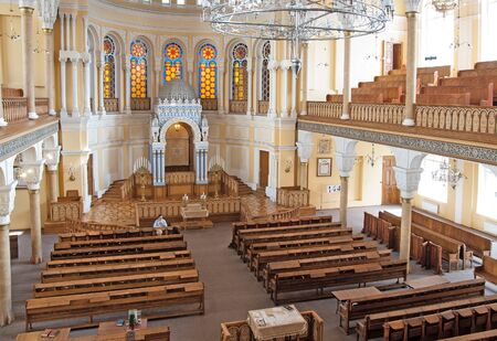 SAINT-PETERSBURG, RUSSIA - JULY 30, 2015: The Grand Choral Synagogue. The Main Hall. View from the gallery for women. On the background is the Torah Arkのeditorial素材