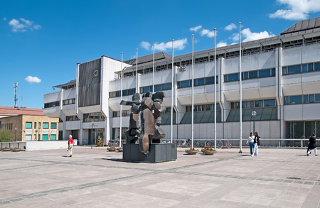 LAPPEENRANTA, FINLAND - JUNE 15, 2016: Migratory Birds Monument near The Town Hall. It symbolizes the relocation of citizens of Karelia in 1940-1944 from the territories that have fallen to the USSRのeditorial素材