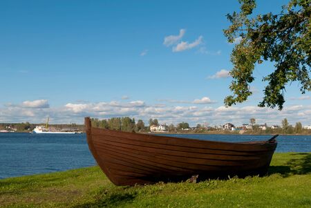 Ust-Izhora, Saint-Petersburg, Russia â September 29, 2018: Boat Slawiya near The Diorama Museum (The Battle of the Neva in 1240) next to The Neva Riverのeditorial素材