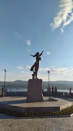 Murmansk. Murmanskaya oblast/Russia . The monument to the Waiting woman.のeditorial素材