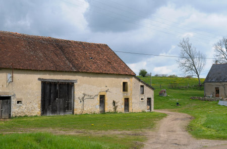 Old farm building, Nivernais Canal, Burgundy, Franceの写真素材