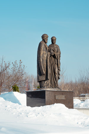 Monument to Peter and Fevronia Muromsky with a dove in his hands. Sculpture, sights of Kolomna. February 22, 2023, Kolomna, Russia.のeditorial素材