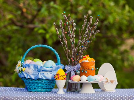 Spring holidays concept. Easter cake and eggs