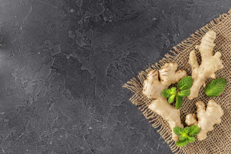 Mint and ginger. The concept of healthy eating, strengthening the immune system and alternative therapy.の写真素材