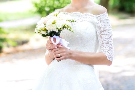 Bouquet in brides handsの写真素材