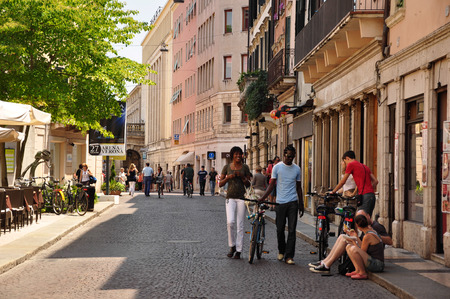 Lifestyle of people on the street in the summer of the city of Verona, Italy June 27, 2011のeditorial素材