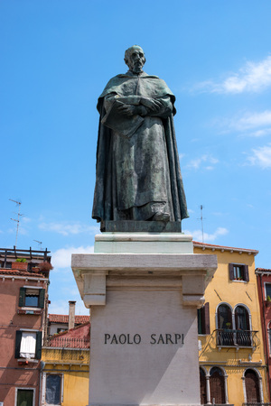 Venice, Italy - 08 May 2018: Venice, Italy - 08 May 2018: Statue Of Paolo Sarpi. Paolo Sarpi is an Italian historian, theologian and Consul of Venice. Fragment.のeditorial素材