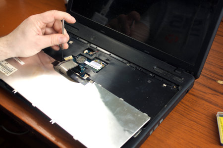  Untwisting of laptop の写真素材