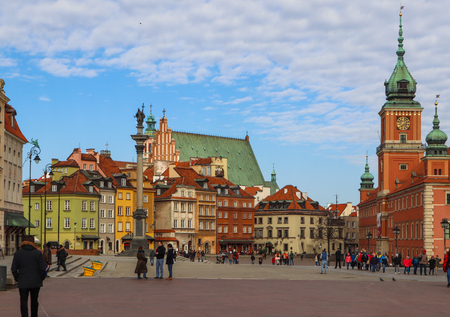 Warsaw / Poland - February 27, 2019: Castle Square, Sigismund's Column and historic buildings in Old Townのeditorial素材