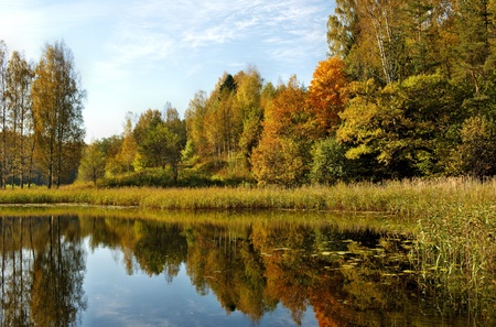 Autumn Reflectionの写真素材