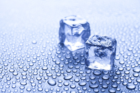 Ice cubesの写真素材