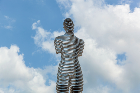 Georgia Batumi June 25, 2017 A moving metal sculpture created by Georgian sculptor Tamara Kvesitadze in 2007, titled Man and Woman or Ali and Nino.のeditorial素材