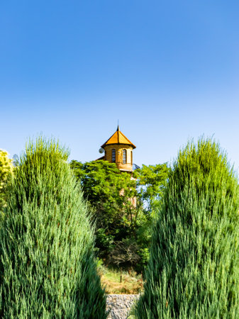 Photography on theme ancient brick castle with large tower on background natural nature, photo consisting of ancient brick castle with big tower, ancient brick castle with high tower in cloudy skyのeditorial素材