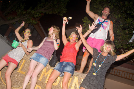 PHANGAN - DECEMBER 10 : There are about 10,000 people every month at this Phangan beach Full moon party, on December 10, 2011 in Koh Phangan , Thailand .のeditorial素材