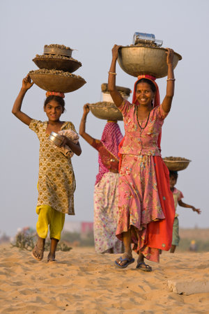 PUSHKAR, INDIA - NOVEMBER 20: An unidentified girls attends the Pushkar fair on November 20, 2012 in Pushkar, Rajasthan, India. Pilgrims and camel traders flock to the holy town for the annual fair.のeditorial素材