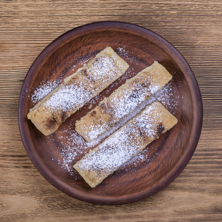Homemade organic apple pie dessert ready to eat, close upの写真素材