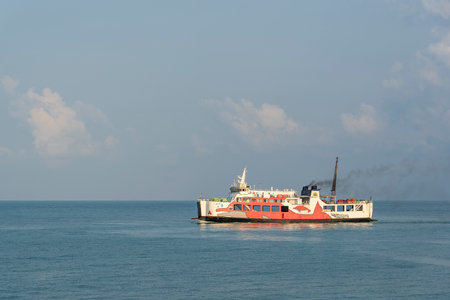 KOH PHANGAN, THAILAND - JANUARY 23, 2019 : Raja Ferry conveying passengers, cars and goods from Donsak pier to Samui and Phangan port island, Thailandのeditorial素材