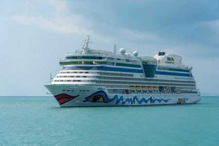 KOH SAMUI, THAILAND - JAN 23, 2019 : Big white luxury cruise ship AIDA Bella in the Siam Bay on the South China Sea near island Samui. German line AIDA Cruises. Beautiful seascape with cruise linerのeditorial素材