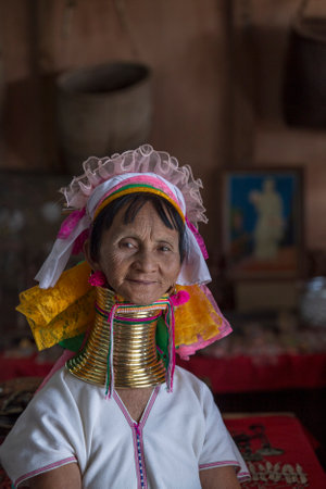 Inle lake, Myanmar, Burma - jan 14, 2016: Padaung Tribal woman poses for a photo in Inle lake, Myanmar, Burma The Padaung-Karen long-necked tribe women are minority of Myanmar.のeditorial素材